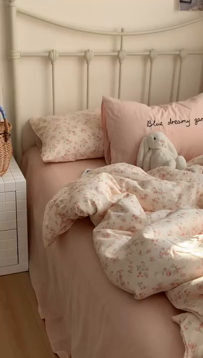 91家纺网 家纺一手货源 找家纺 桃喜 2026新款全棉双层纱碎花枕套混搭系列四件套 秘境花园粉