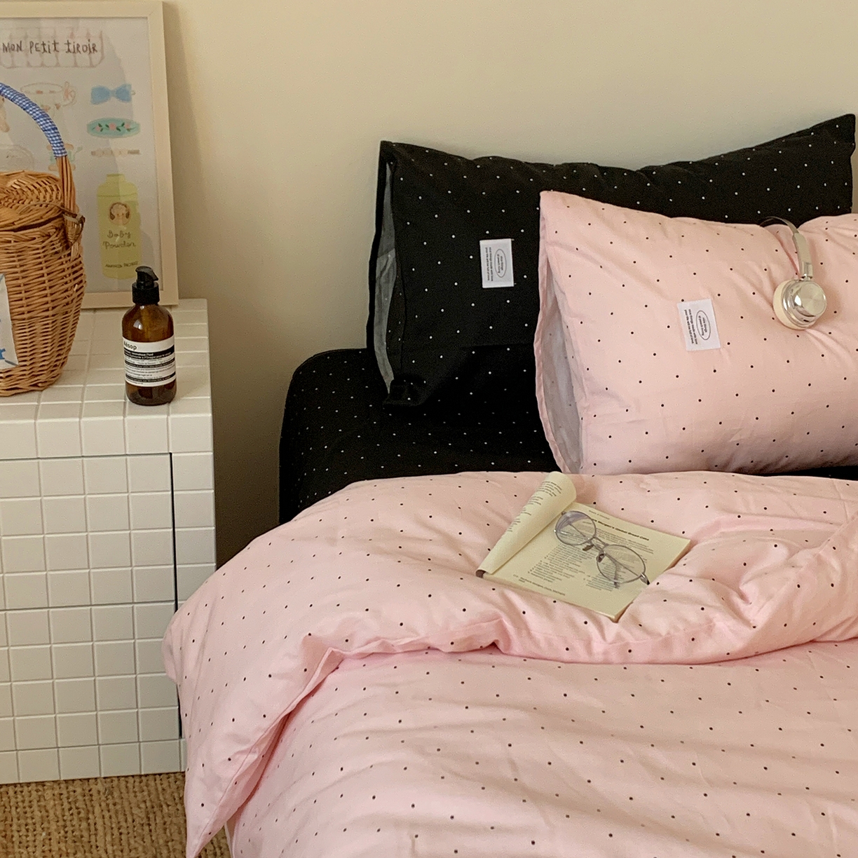 91家纺网 家纺一手货源 找家纺 桃喜 2026新款全棉水洗棉ins博主风四件套 黑粉波点