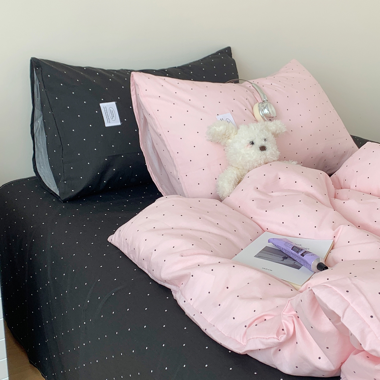 91家纺网 家纺一手货源 找家纺 桃喜 2026新款全棉水洗棉ins博主风四件套 黑粉波点