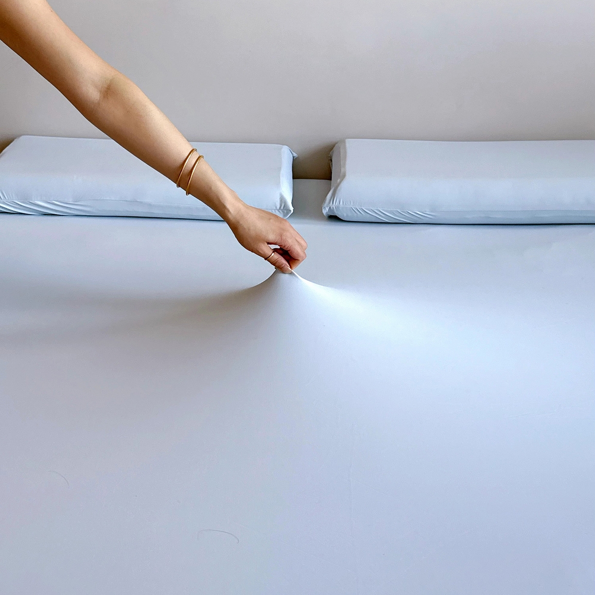 91家纺网 家纺一手货源 找家纺 兜米家居 2026新款某姆同款锦氨A类凉感（180克）床笠三件套 浅蓝