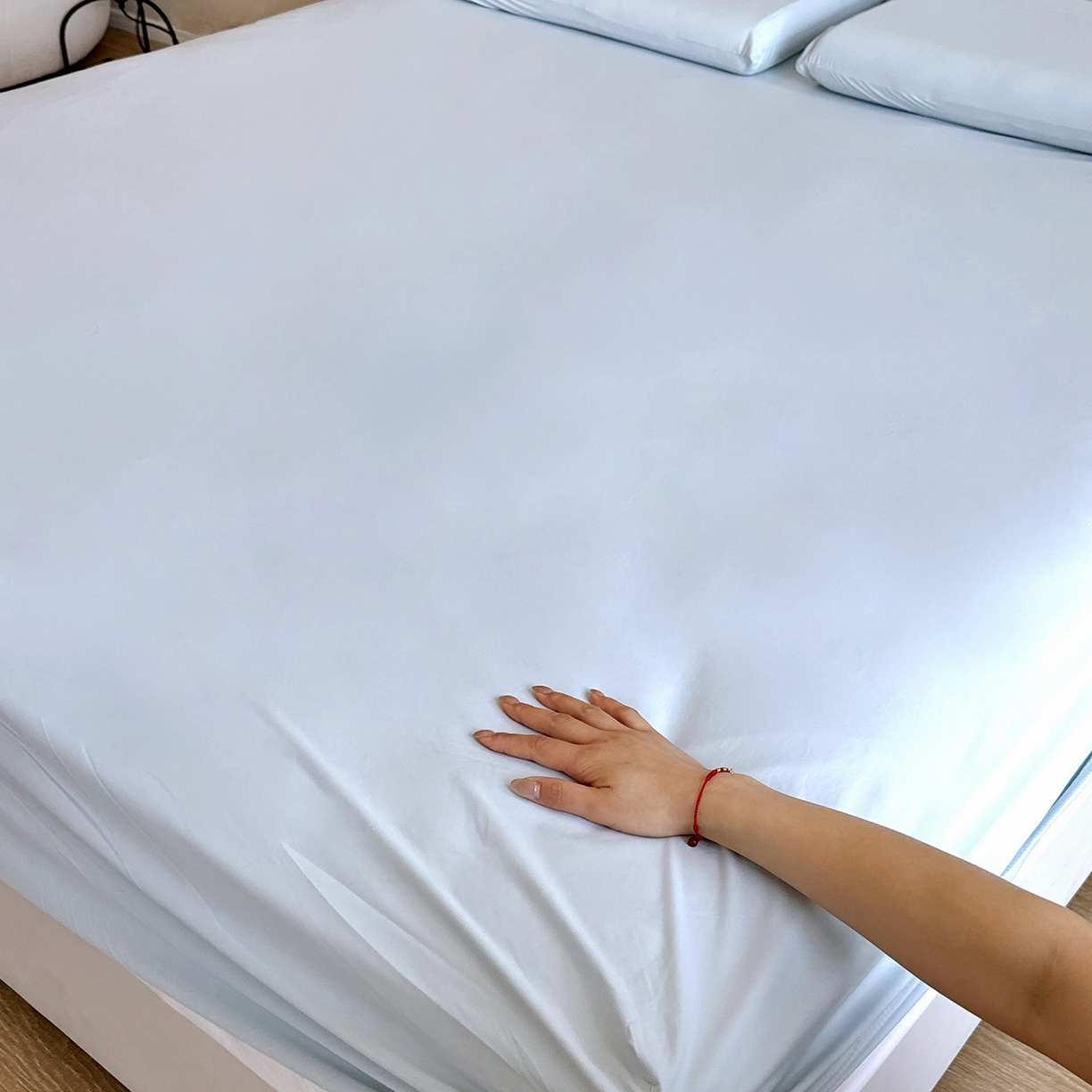 91家纺网 家纺一手货源 找家纺 兜米家居 2026新款某姆同款锦氨A类凉感（180克）床笠三件套 浅蓝