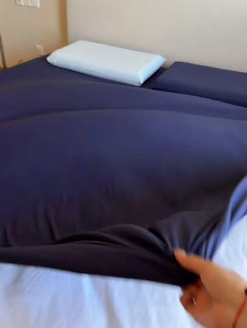 91家纺网 家纺一手货源 找家纺 兜米家居 2026新款某姆同款锦氨A类凉感（180克）床笠三件套 深蓝