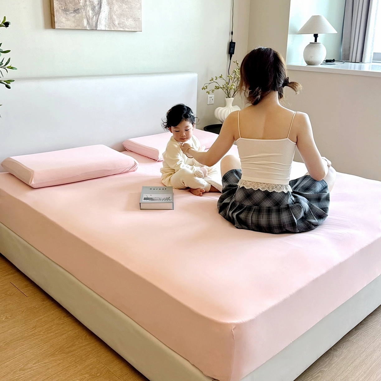 91家纺网 家纺一手货源 找家纺 兜米家居 2026新款某姆同款锦氨A类凉感（180克）床笠三件套 胭脂粉