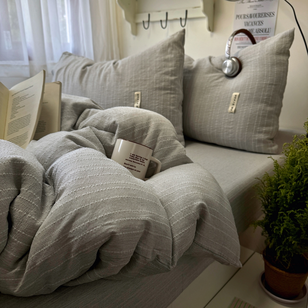 91家纺网 家纺一手货源 找家纺 艾特你 2026新款亚麻风纯色无印四件套 浅灰