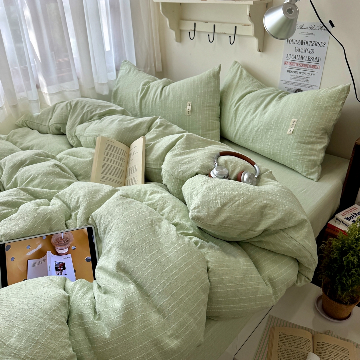 91家纺网 家纺一手货源 找家纺 艾特你 2026新款亚麻风纯色无印四件套 浅绿