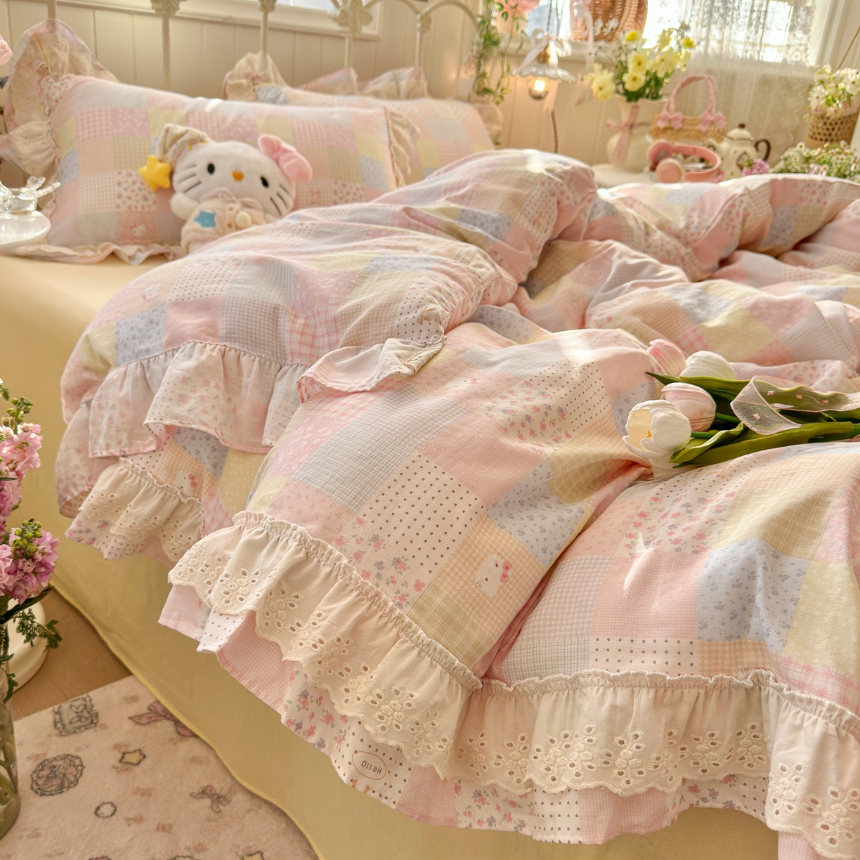 91家纺网 家纺一手货源 找家纺 锦彩家居 2026新款A类全棉双层纱韩式花边款小清新三件套四件套INS小红书博主风-晚茶与夏系列（提供买家秀） 甜心花猫