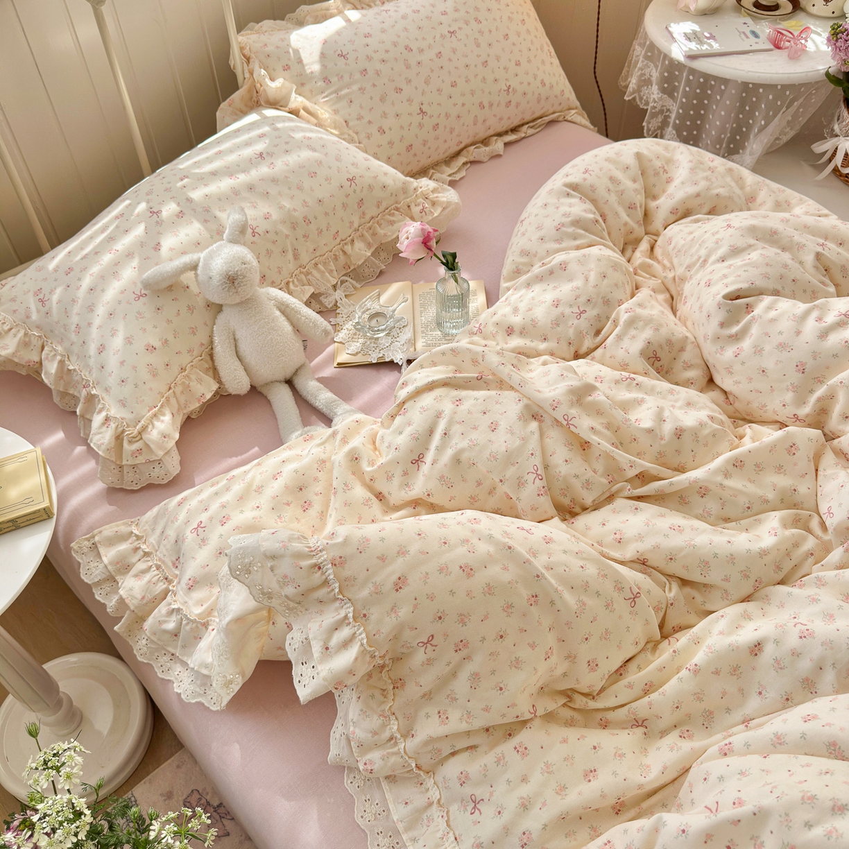 91家纺网 家纺一手货源 找家纺 锦彩家居 2026新款A类全棉双层纱韩式花边款小清新三件套四件套INS小红书博主风-晚茶与夏系列（提供买家秀） 夏日铃兰