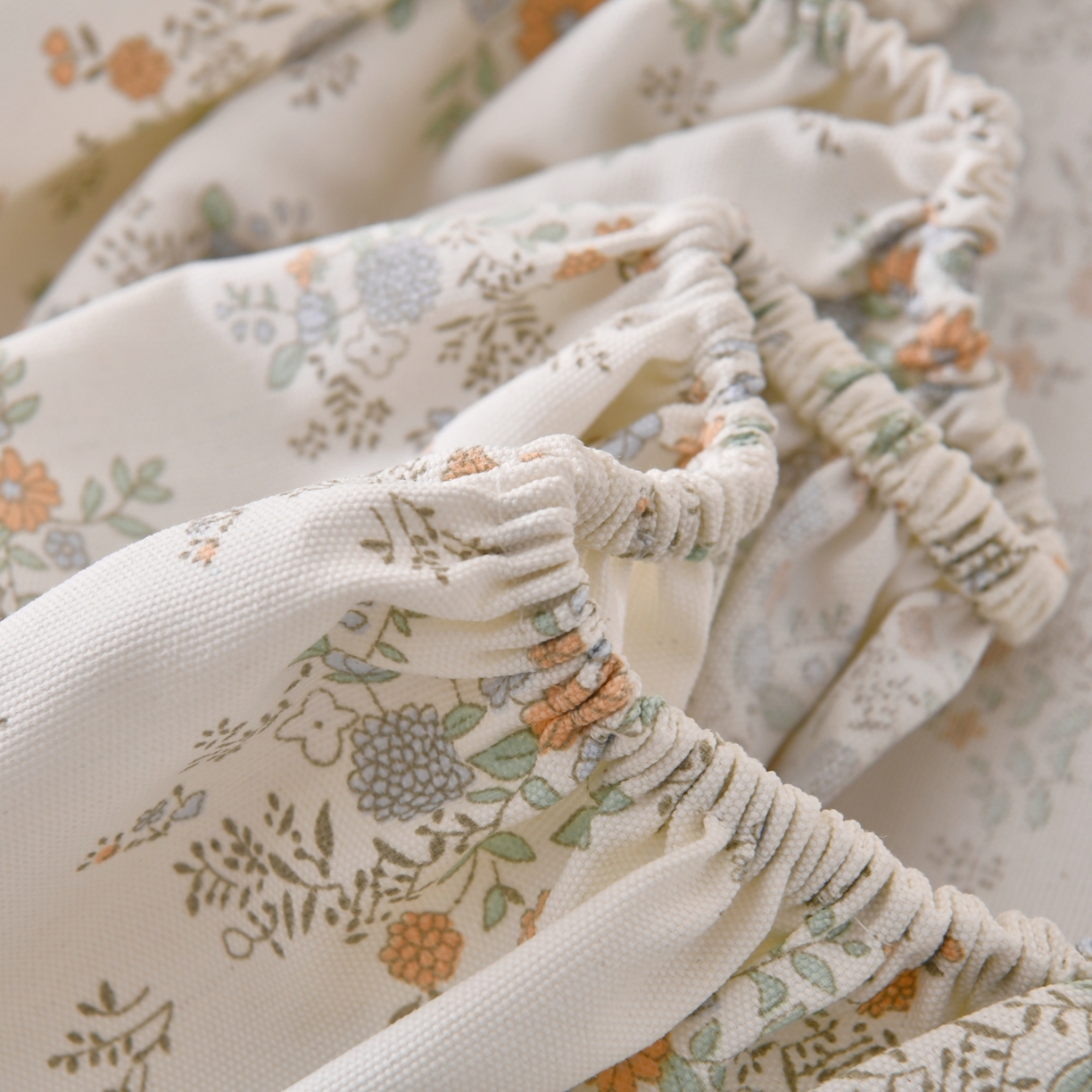 91家纺网 家纺一手货源 找家纺 悠米悠家 2026新款工艺款印花老粗布床笠单品床笠床笠单件凉席席子 秋野小雏菊