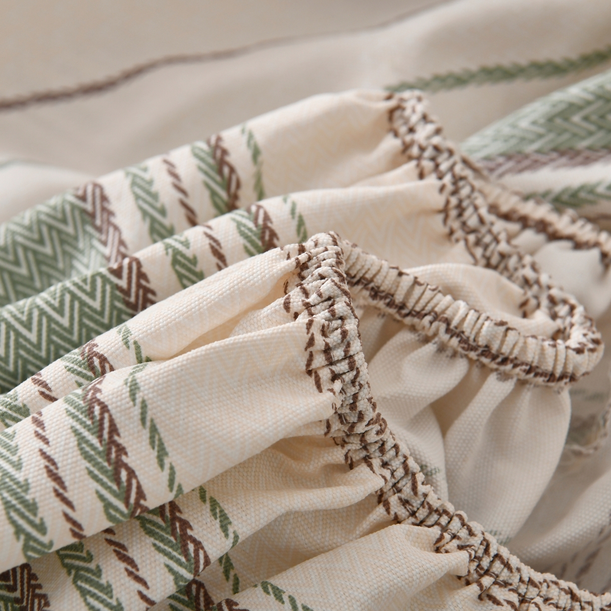 91家纺网 家纺一手货源 找家纺 悠米悠家 2026新款工艺款印花老粗布床笠单品床笠床笠单件凉席席子 青棕素条纹