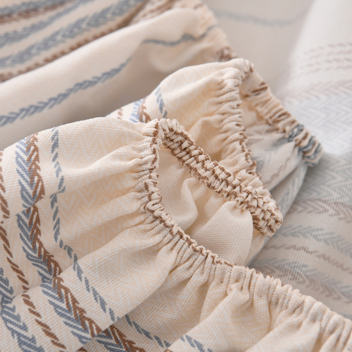 91家纺网 家纺一手货源 找家纺 悠米悠家 2026新款工艺款印花老粗布床笠单品床笠床笠单件凉席席子 海盐棕条纹