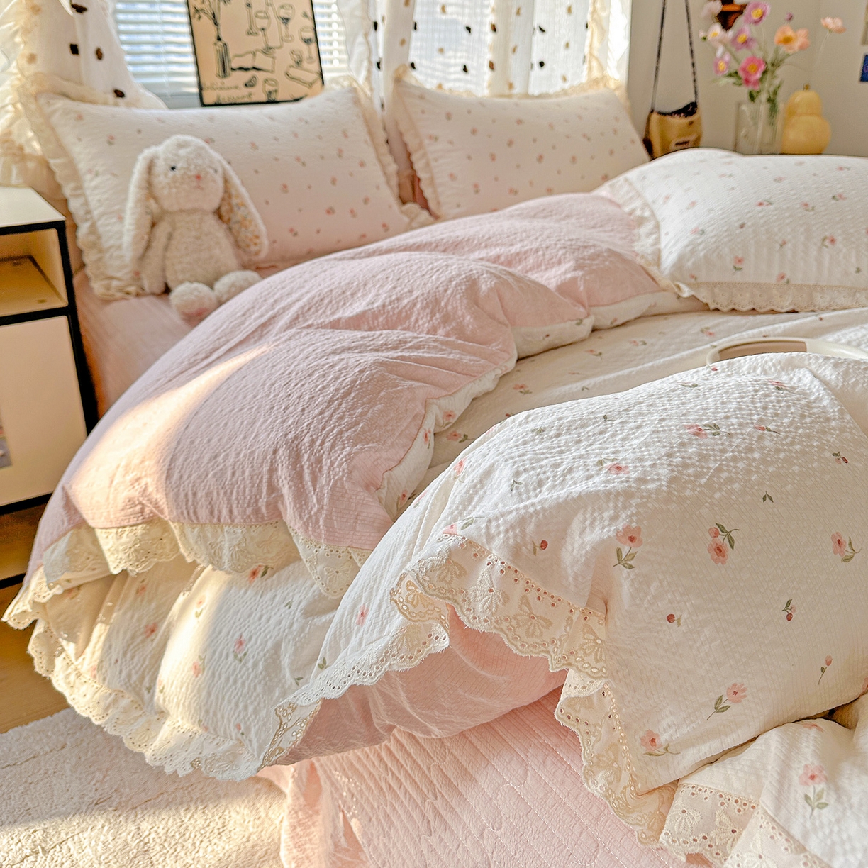 91家纺网 家纺一手货源 找家纺 （总）富米莱（原臻工厂） 2026新款全新花边款泡芙双层纱夏凉被床盖床裙四件套