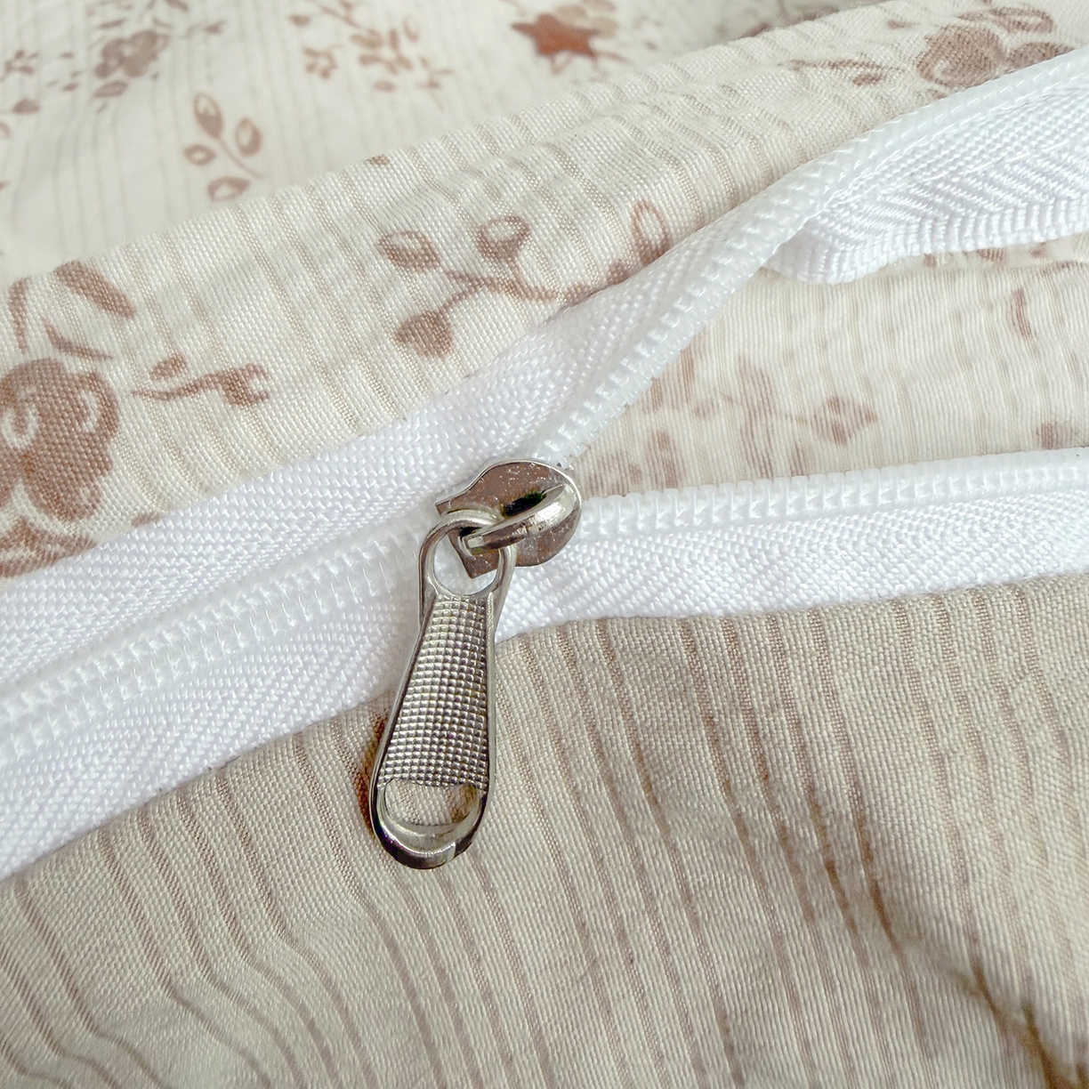 91家纺网 家纺一手货源 找家纺 悠米悠家 2026春夏新款高克重A类泡芙纱泡泡皱皱纱四件套 南瓜小确幸-床单款