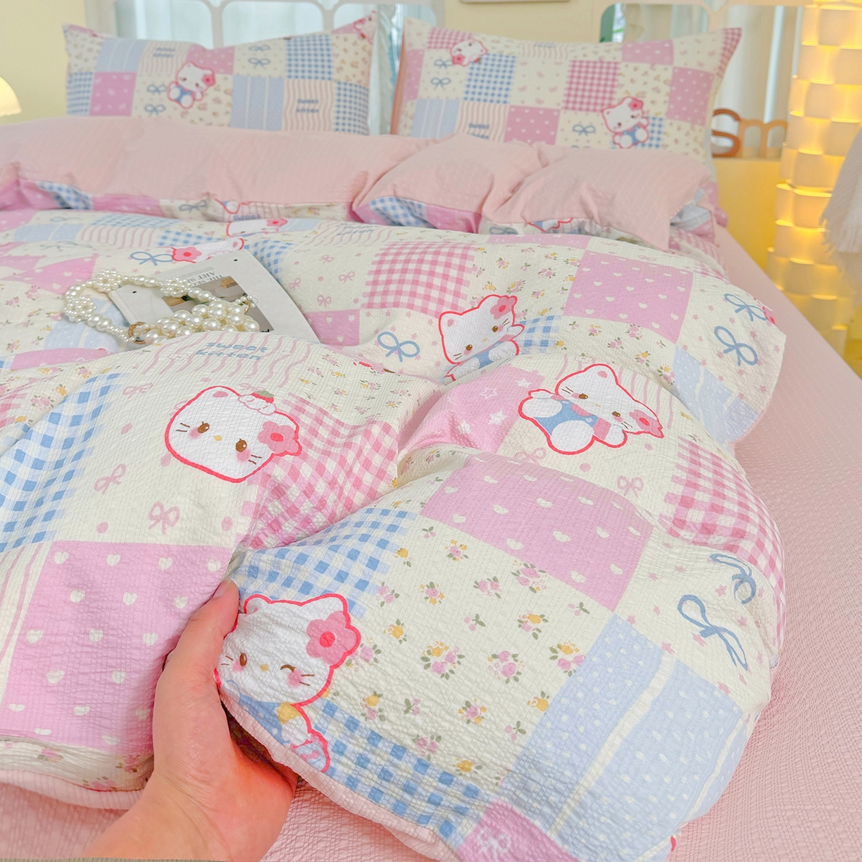 91家纺网 家纺一手货源 找家纺 悠米悠家 2026春夏新款高克重A类泡芙纱泡泡皱皱纱四件套 Kitty-蜜语格-床单款