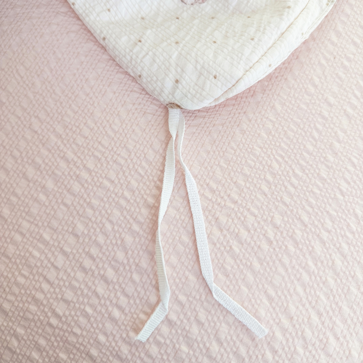 91家纺网 家纺一手货源 找家纺 悠米悠家 2026春夏新款高克重A类泡芙纱泡泡皱皱纱四件套 软糯萌犬-床单款