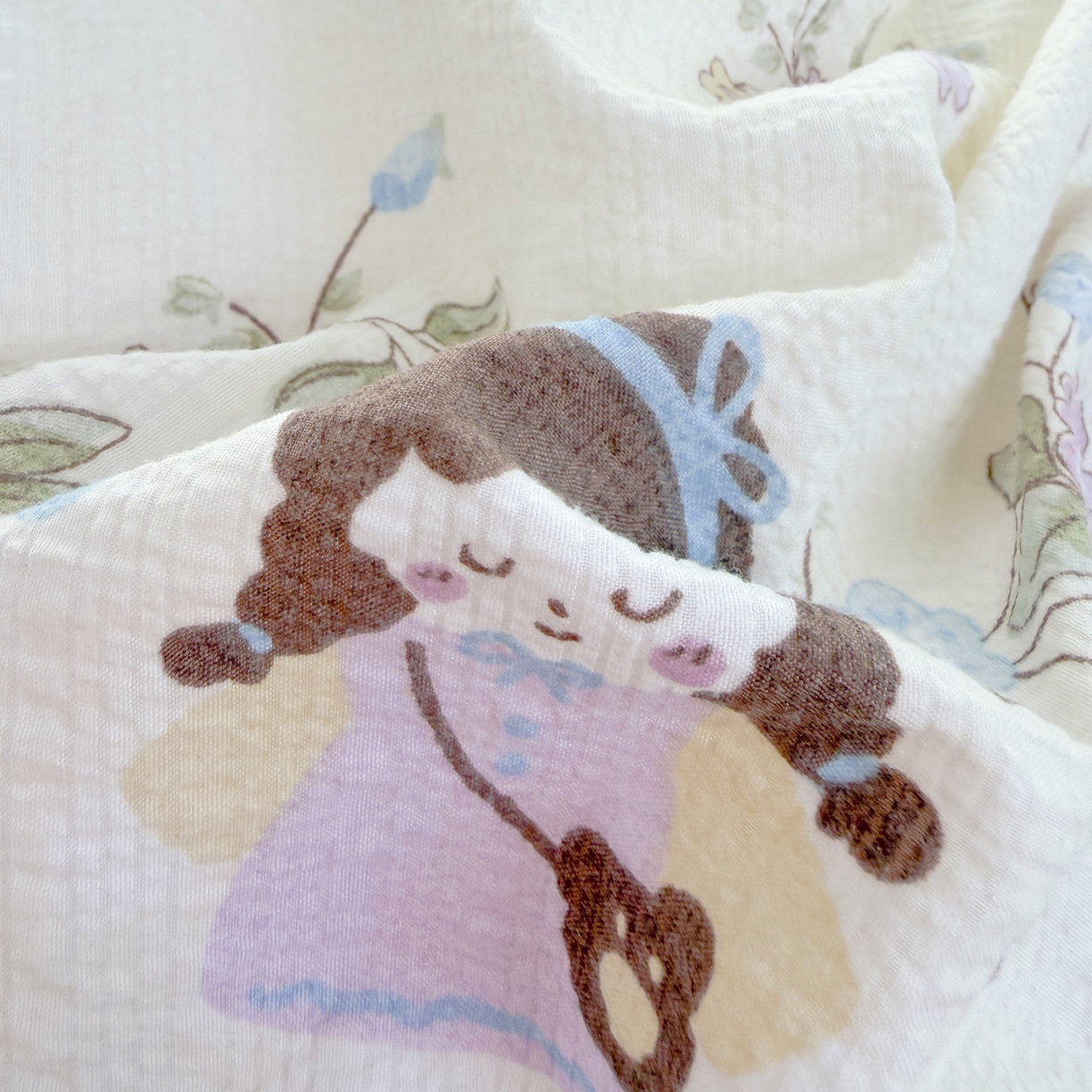 91家纺网 家纺一手货源 找家纺 悠米悠家 2026春夏新款高克重A类泡芙纱泡泡皱皱纱四件套 森眠小主-花园记-床单款