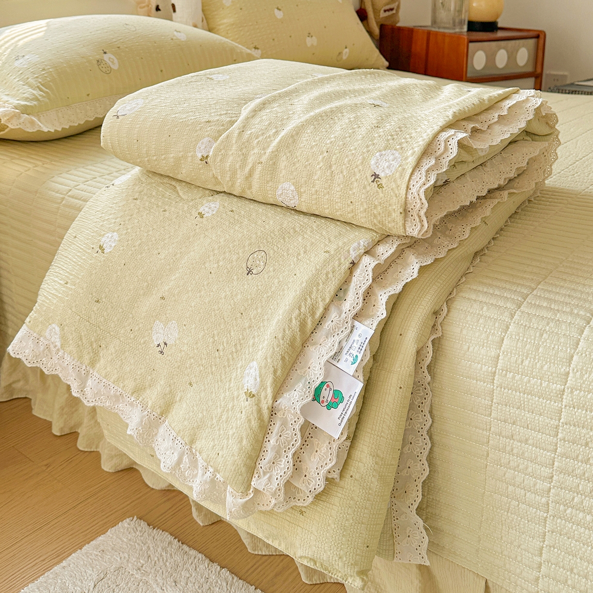 91家纺网 家纺一手货源 找家纺 （总）富米莱（原臻工厂） 2026新款全新花边款泡芙双层纱夏凉被床盖床裙四件套