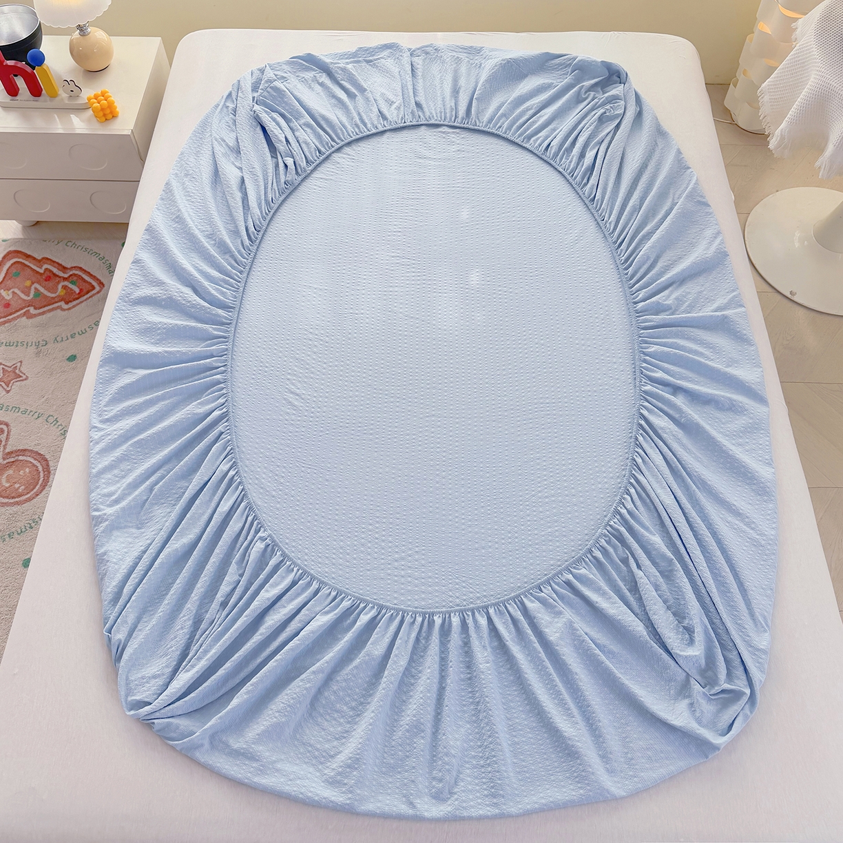 91家纺网 家纺一手货源 找家纺 悠米悠家 2026春夏新款高克重A类泡芙纱泡泡皱皱纱四件套 Kitty星光绽放-床单款