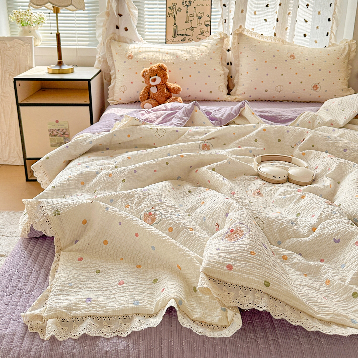 91家纺网 家纺一手货源 找家纺 富米莱（原臻工厂） 2026新款全新花边款泡芙双层纱夏凉被床盖床裙四件套 蕾丝花边-彩点小熊