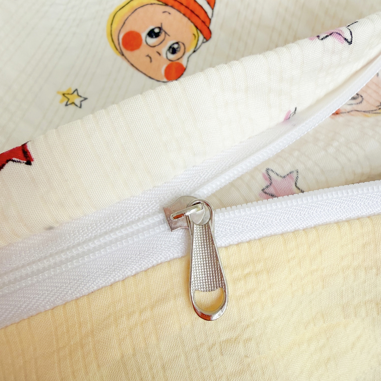 91家纺网 家纺一手货源 找家纺 悠米悠家 2026春夏新款高克重A类泡芙纱泡泡皱皱纱四件套 星梦游乐园-床单款