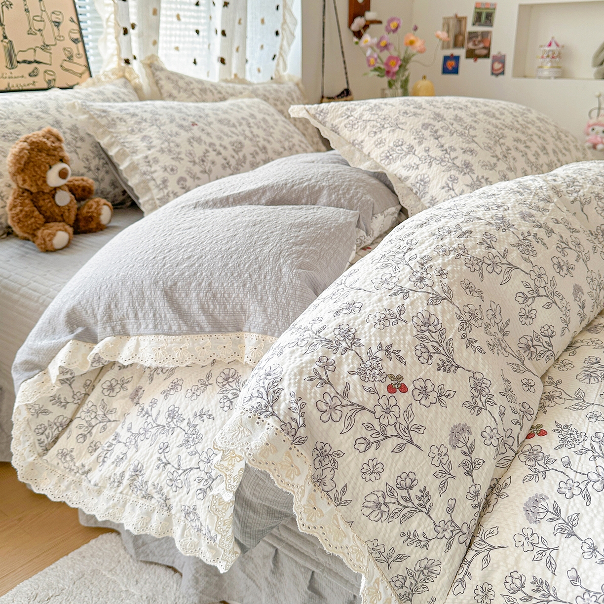 91家纺网 家纺一手货源 找家纺 富米莱（原臻工厂） 2026新款全新花边款泡芙双层纱夏凉被床盖床裙四件套 蕾丝花边-红豆生南国