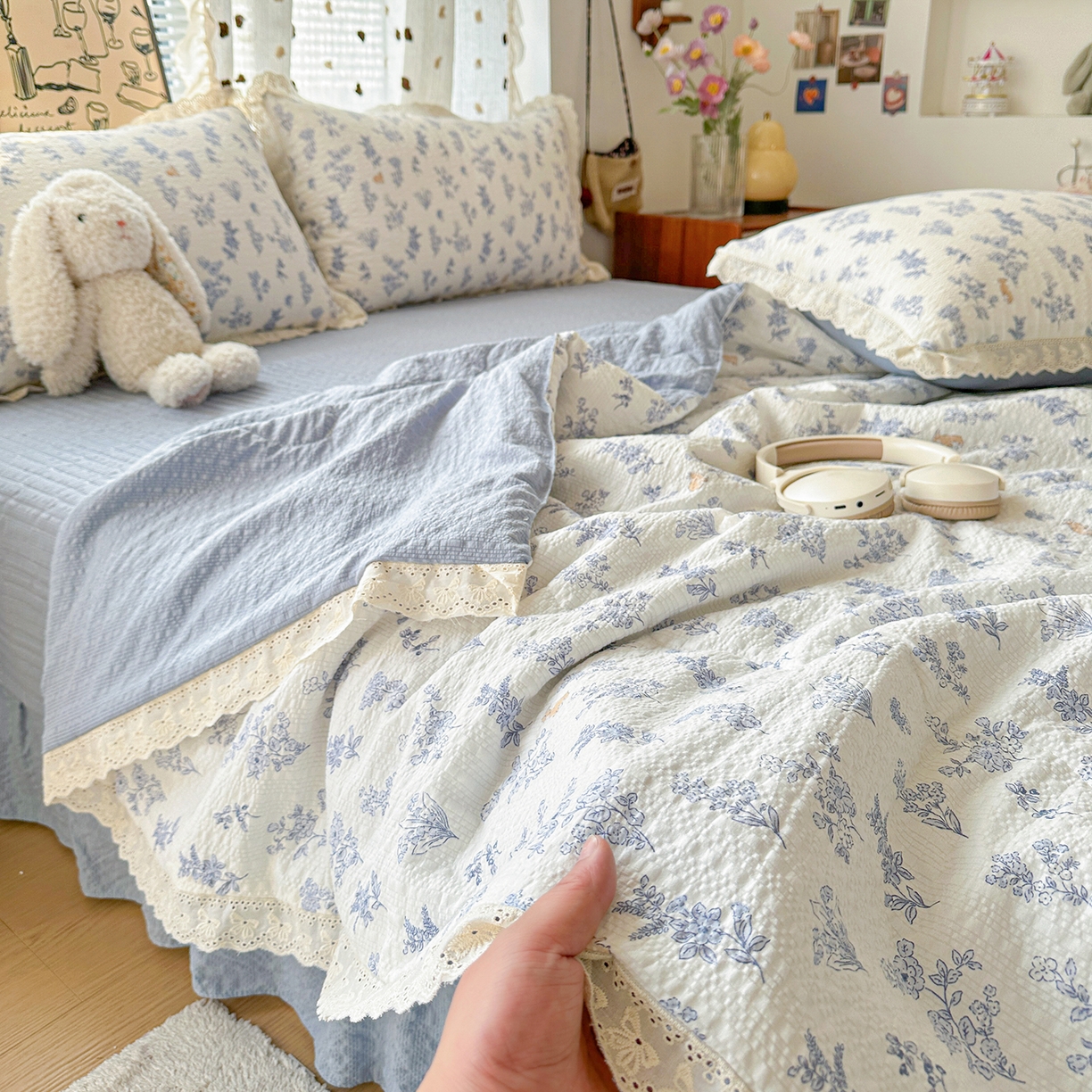 91家纺网 家纺一手货源 找家纺 富米莱（原臻工厂） 2026新款全新花边款泡芙双层纱夏凉被床盖床裙四件套 蕾丝花边-花屿蓝梦