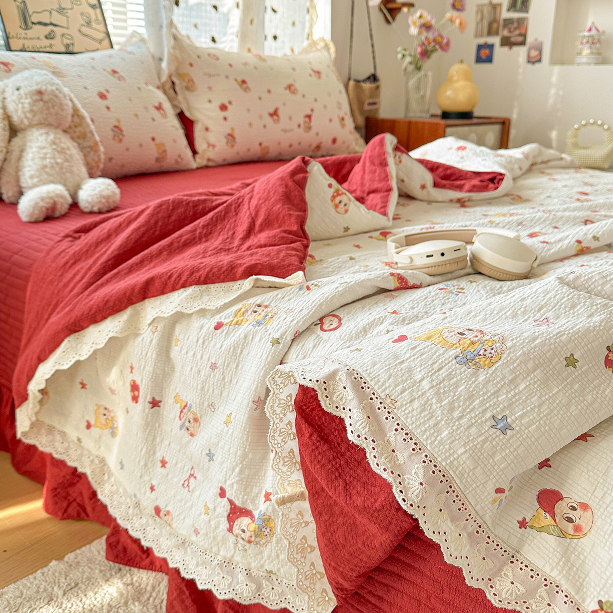 91家纺网 家纺一手货源 找家纺 富米莱（原臻工厂） 2026新款全新花边款泡芙双层纱夏凉被床盖床裙四件套 蕾丝花边-魔法星星