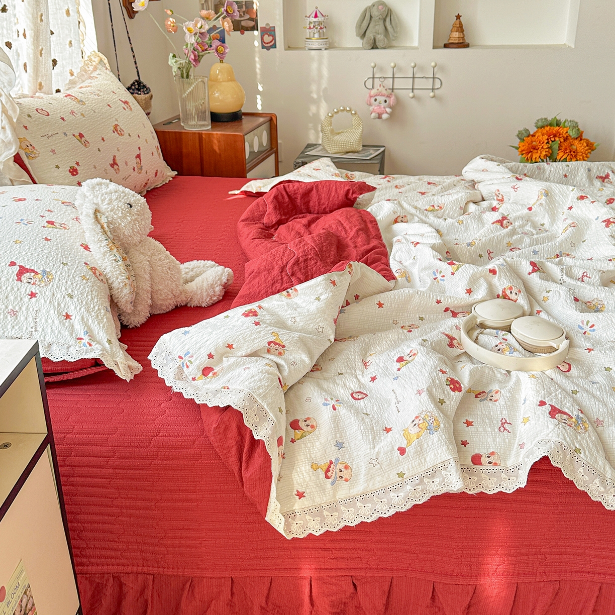 91家纺网 家纺一手货源 找家纺 富米莱（原臻工厂） 2026新款全新花边款泡芙双层纱夏凉被床盖床裙四件套 蕾丝花边-魔法星星