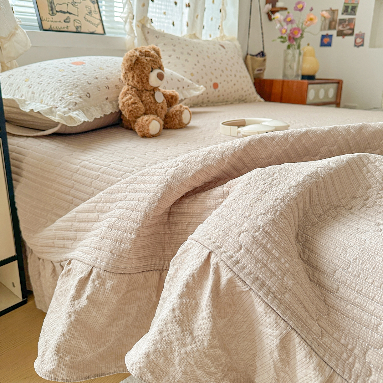 91家纺网 家纺一手货源 找家纺 富米莱（原臻工厂） 2026新款全新花边款泡芙双层纱夏凉被床盖床裙四件套 蕾丝花边-南瓜奶豹