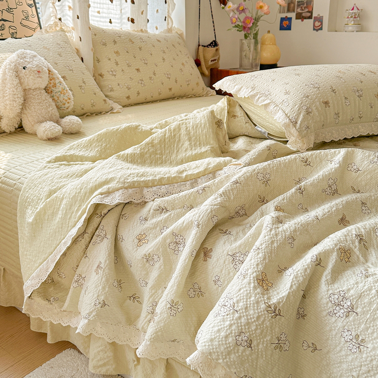 91家纺网 家纺一手货源 找家纺 富米莱（原臻工厂） 2026新款全新花边款泡芙双层纱夏凉被床盖床裙四件套 蕾丝花边-青提花蝶