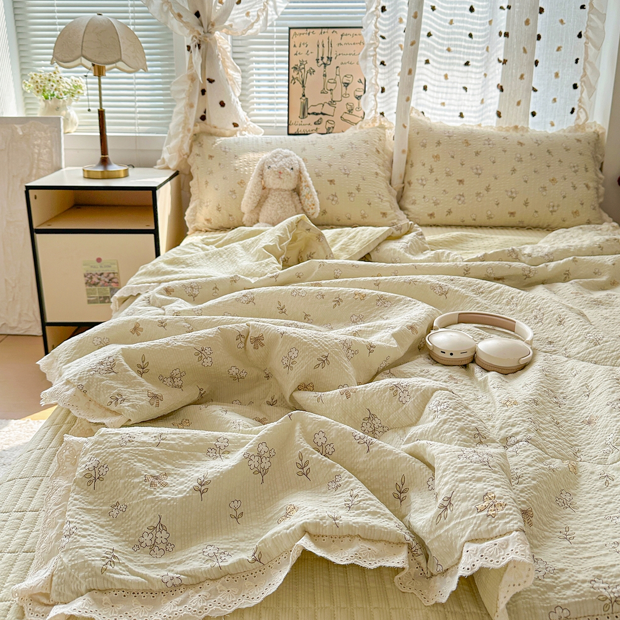 91家纺网 家纺一手货源 找家纺 富米莱（原臻工厂） 2026新款全新花边款泡芙双层纱夏凉被床盖床裙四件套 蕾丝花边-青提花蝶