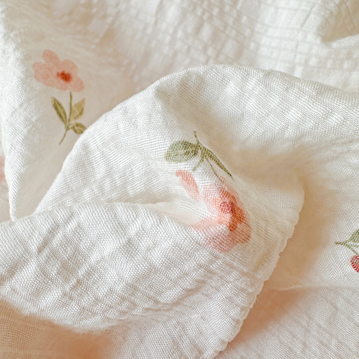 91家纺网 家纺一手货源 找家纺 富米莱（原臻工厂） 2026新款全新花边款泡芙双层纱夏凉被床盖床裙四件套 蕾丝花边-小粉花