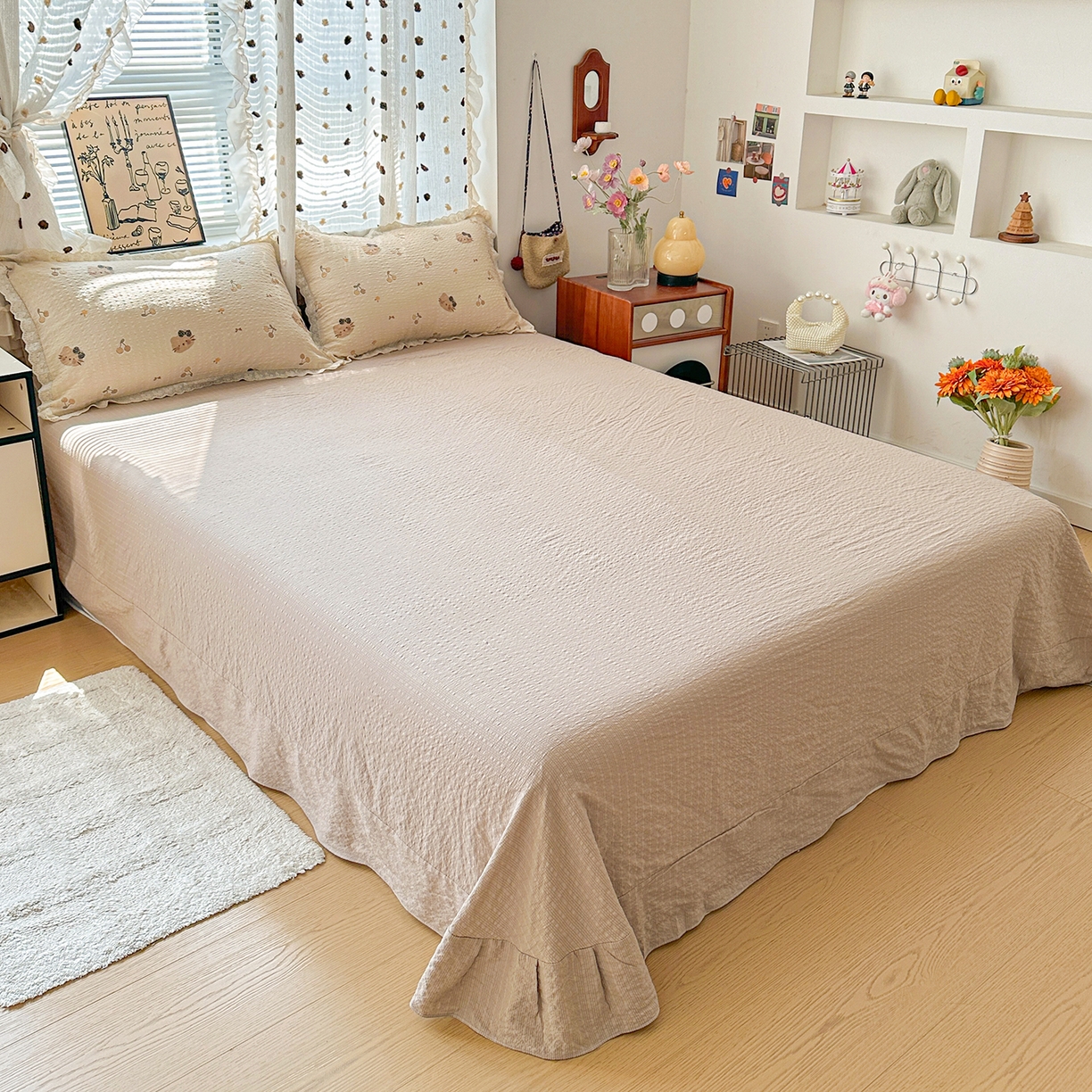 91家纺网 家纺一手货源 找家纺 富米莱（原臻工厂） 2026新款全新花边款泡芙双层纱夏凉被床盖床裙四件套 蕾丝花边-樱桃小猫