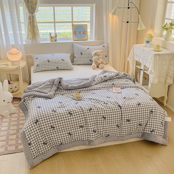 91家纺网 家纺一手货源 找家纺 梦依依 2026新款A类全棉豆豆绒大豆被冬被春秋被豆豆被子被芯 蝴蝶结灰