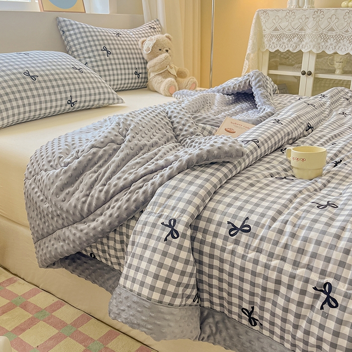 91家纺网 家纺一手货源 找家纺 梦依依 2026新款A类全棉豆豆绒大豆被冬被春秋被豆豆被子被芯 蝴蝶结灰