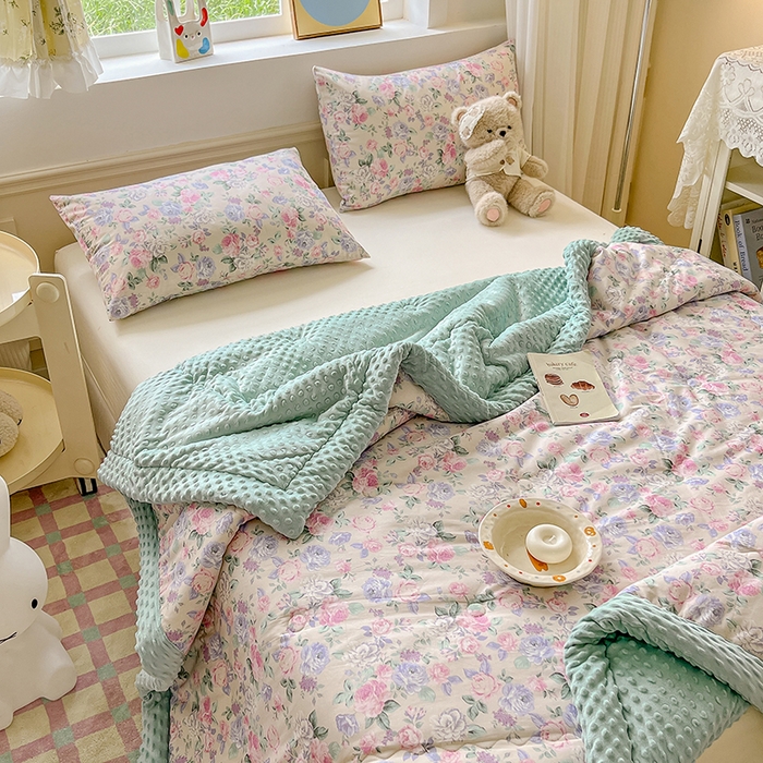 91家纺网 家纺一手货源 找家纺 梦依依 2026新款A类全棉豆豆绒大豆被冬被春秋被豆豆被子被芯 花森密语（粉）