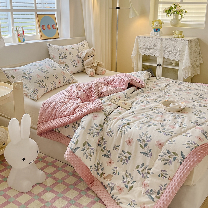 91家纺网 家纺一手货源 找家纺 梦依依 2026新款A类全棉豆豆绒大豆被冬被春秋被豆豆被子被芯 轻纱漫舞