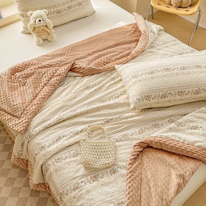 91家纺网 家纺一手货源 找家纺 梦依依 2026新款A类全棉豆豆绒大豆被冬被春秋被豆豆被子被芯 秋日玫瑰