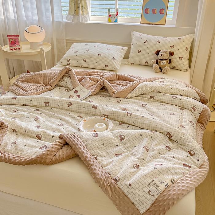 91家纺网 家纺一手货源 找家纺 梦依依 2026新款A类全棉豆豆绒大豆被冬被春秋被豆豆被子被芯 熊仔