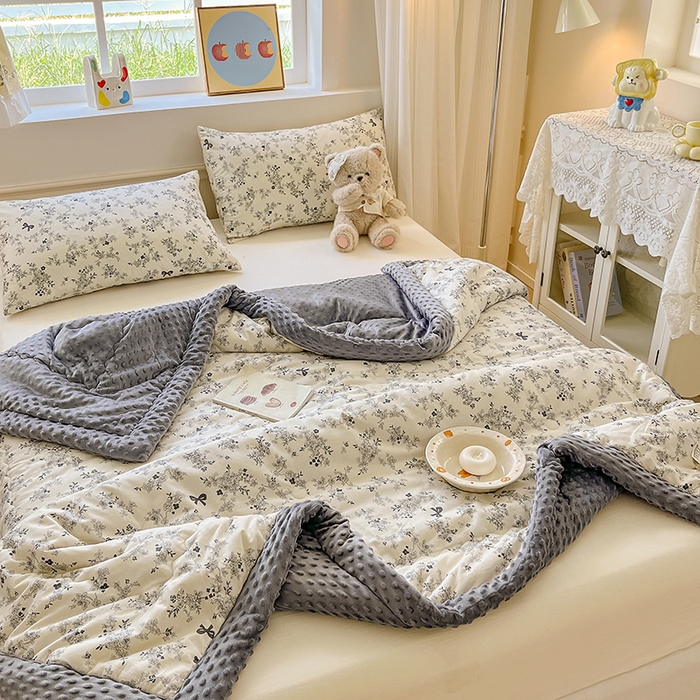 91家纺网 家纺一手货源 找家纺 梦依依 2026新款A类全棉豆豆绒大豆被冬被春秋被豆豆被子被芯 萱花