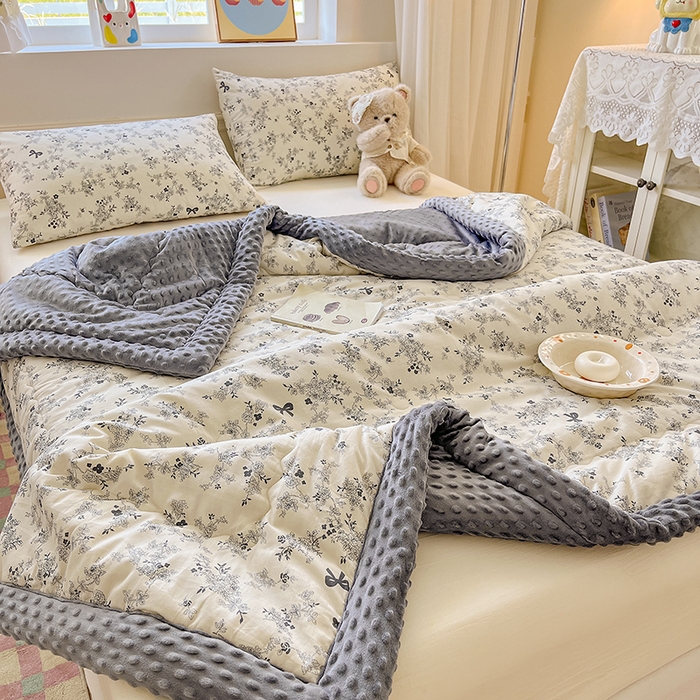 91家纺网 家纺一手货源 找家纺 梦依依 2026新款A类全棉豆豆绒大豆被冬被春秋被豆豆被子被芯 萱花