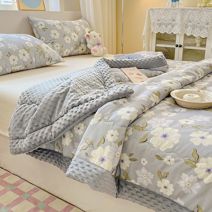 91家纺网 家纺一手货源 找家纺 梦依依 2026新款A类全棉豆豆绒大豆被冬被春秋被豆豆被子被芯 云深白茶