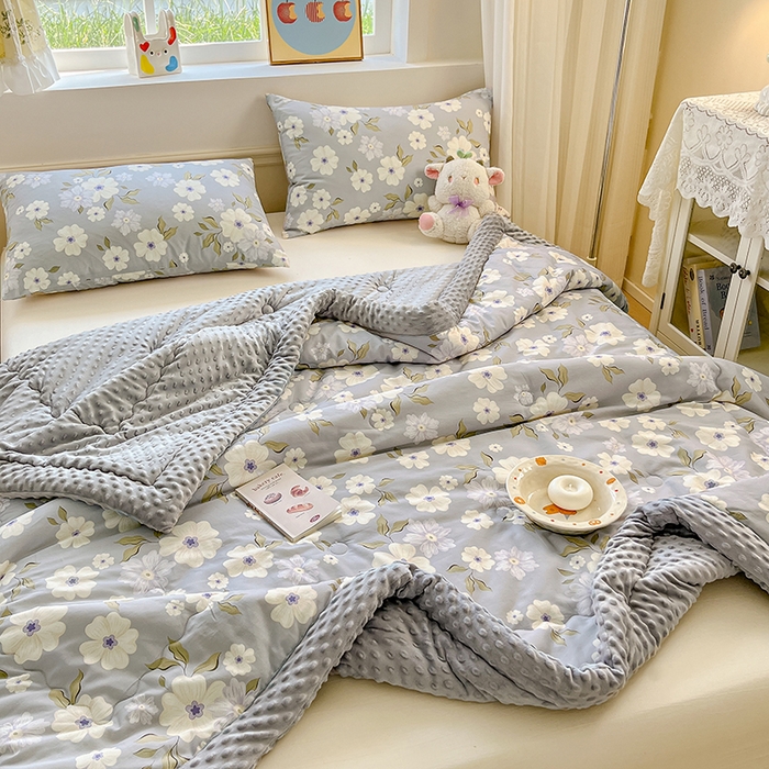 91家纺网 家纺一手货源 找家纺 梦依依 2026新款A类全棉豆豆绒大豆被冬被春秋被豆豆被子被芯 云深白茶