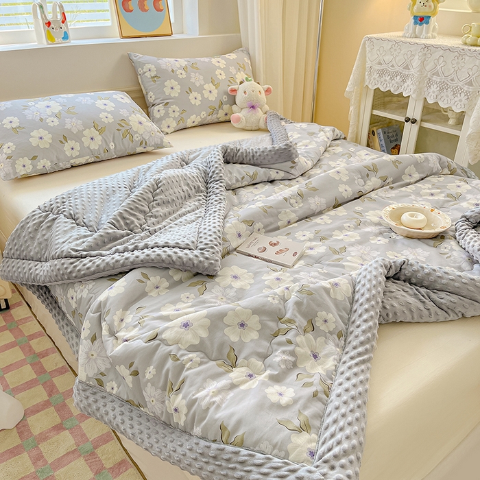 91家纺网 家纺一手货源 找家纺 梦依依 2026新款A类全棉豆豆绒大豆被冬被春秋被豆豆被子被芯 云深白茶