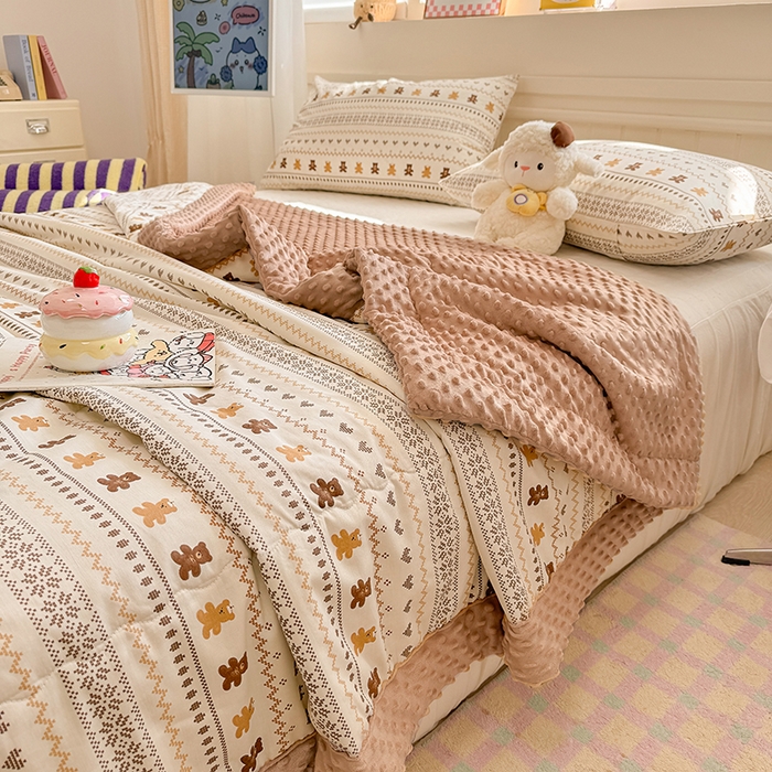 91家纺网 家纺一手货源 找家纺 梦依依 2026新款A类全棉豆豆绒大豆被冬被春秋被豆豆被子被芯 费尔岛小熊