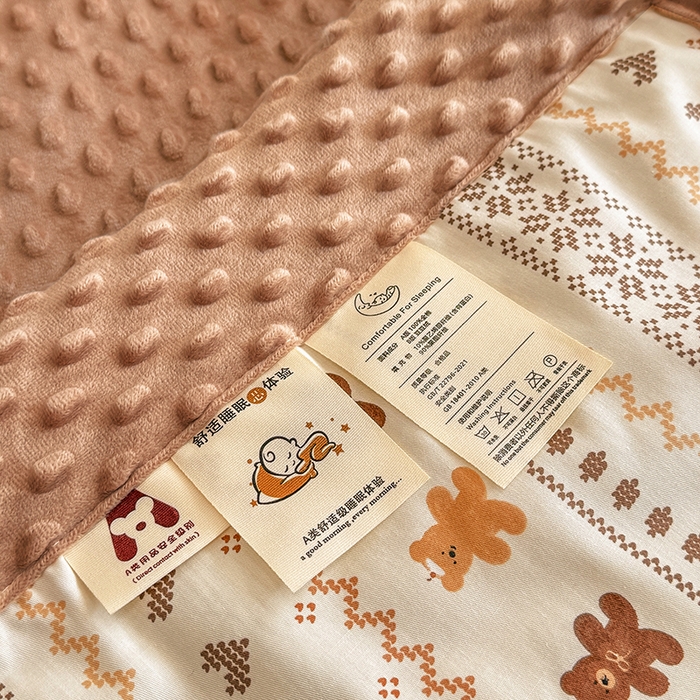 91家纺网 家纺一手货源 找家纺 梦依依 2026新款A类全棉豆豆绒大豆被冬被春秋被豆豆被子被芯 费尔岛小熊