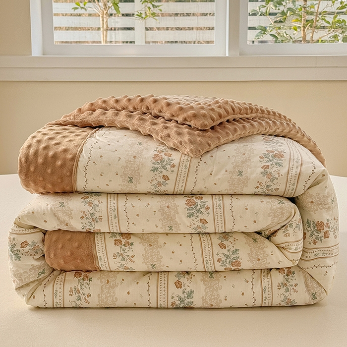 91家纺网 家纺一手货源 找家纺 （总）梦依依 2026新款柔软舒适A类全棉豆豆被夏被春秋被子被芯