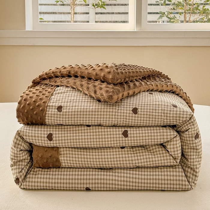 91家纺网 家纺一手货源 找家纺 （总）梦依依 2026新款柔软舒适A类全棉豆豆被夏被春秋被子被芯