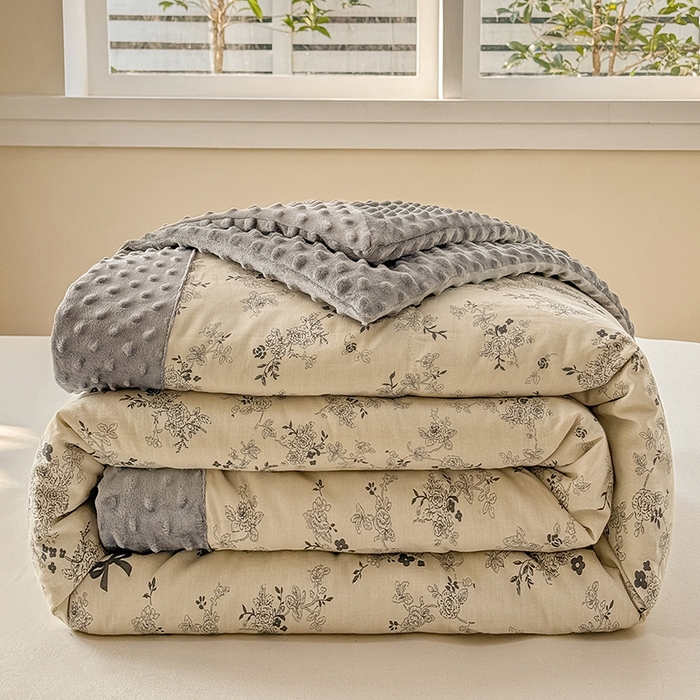 91家纺网 家纺一手货源 找家纺 （总）梦依依 2026新款柔软舒适A类全棉豆豆被夏被春秋被子被芯