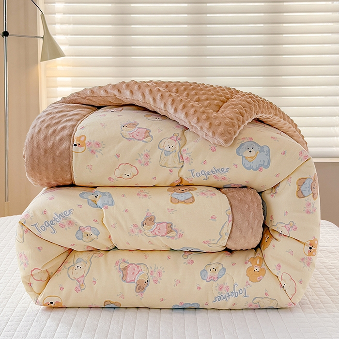 91家纺网 家纺一手货源 找家纺 梦依依 2026新款柔软舒适A类全棉豆豆被夏被春秋被子被芯 狗狗家族