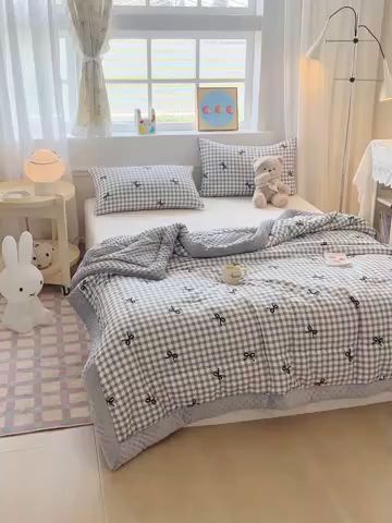 91家纺网 家纺一手货源 找家纺 梦依依 2026新款柔软舒适A类全棉豆豆被夏被春秋被子被芯 蝴蝶结灰